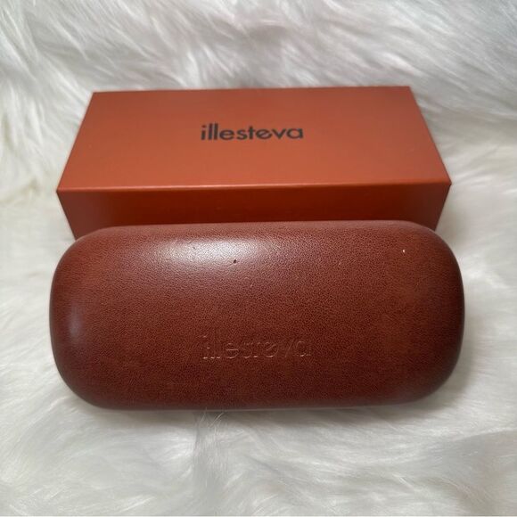 Illesteva Milan III Sunglasses main image 6